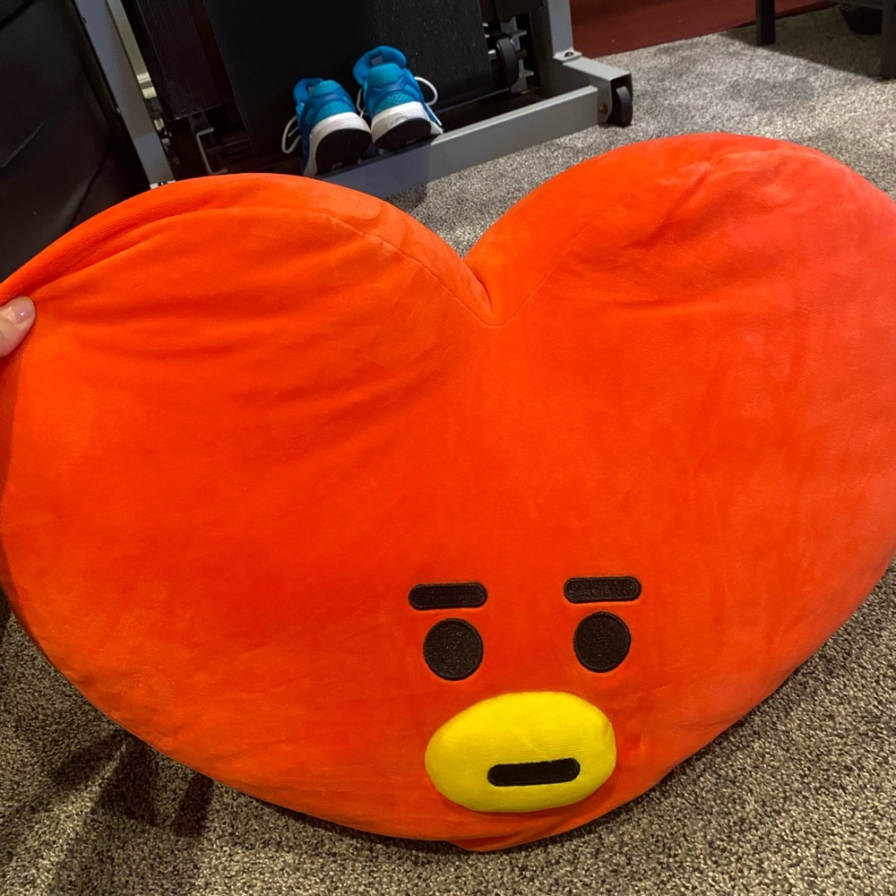 BT21 TATA plushy